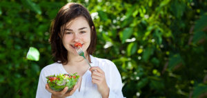 Eat Your Veggies, Young Lady. No, Really: Study Links Eating Veggies And Fruits In Adolescence Can Reduce Cancer Risk Later In Life