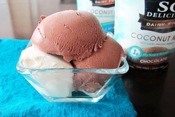 so-delicious-no-sugar-added-coconut-milk-ice-cream-chocolate-and-vanilla-2