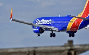 US airlines divided on vaccine mandates